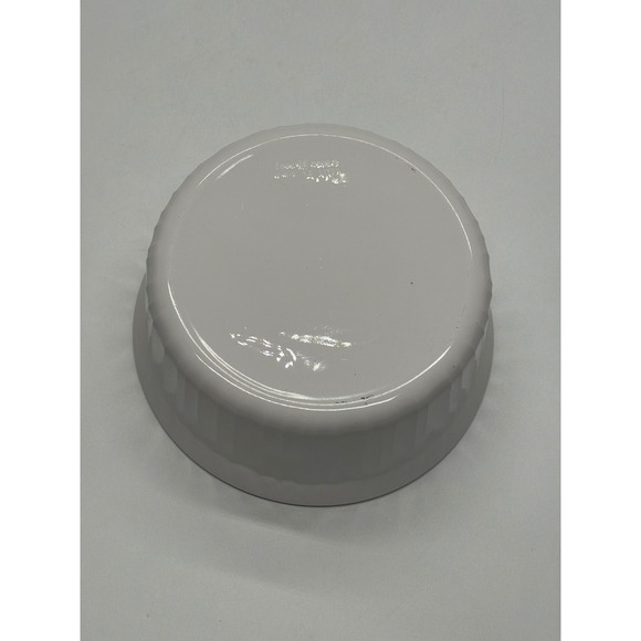 Corning ware White Bowl Fluted Ceramic Baking Dish Oven Safe F-5-B 1.6 Liter - Picture 3 of 5
